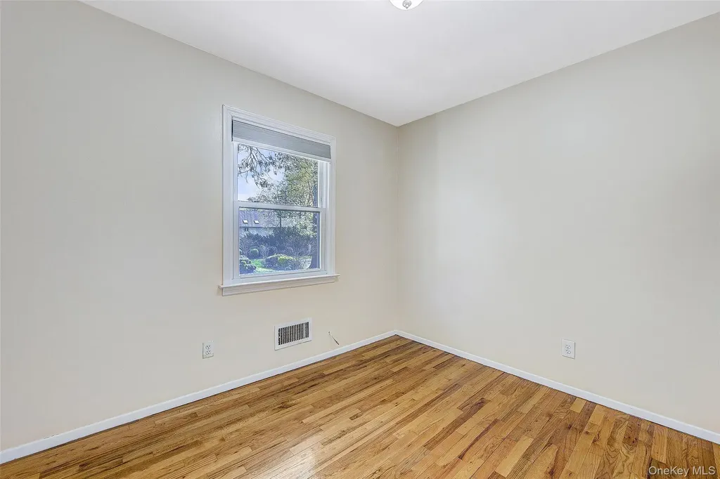 55 Duncan Drive W Westbury NY 11590