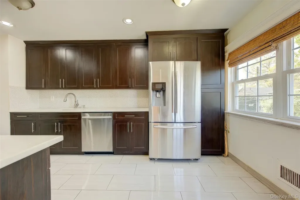55 Duncan Drive W Westbury NY 11590