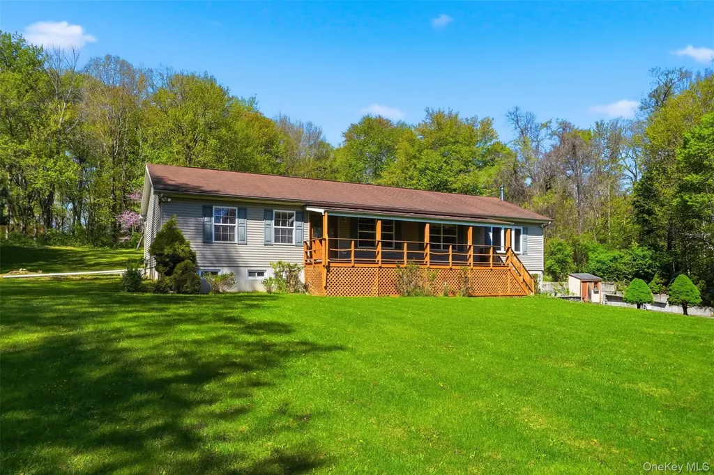 299 Diddell Road Poughkeepsie NY 12603