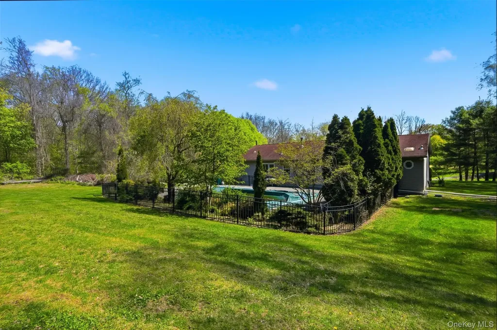299 Diddell Road Poughkeepsie NY 12603