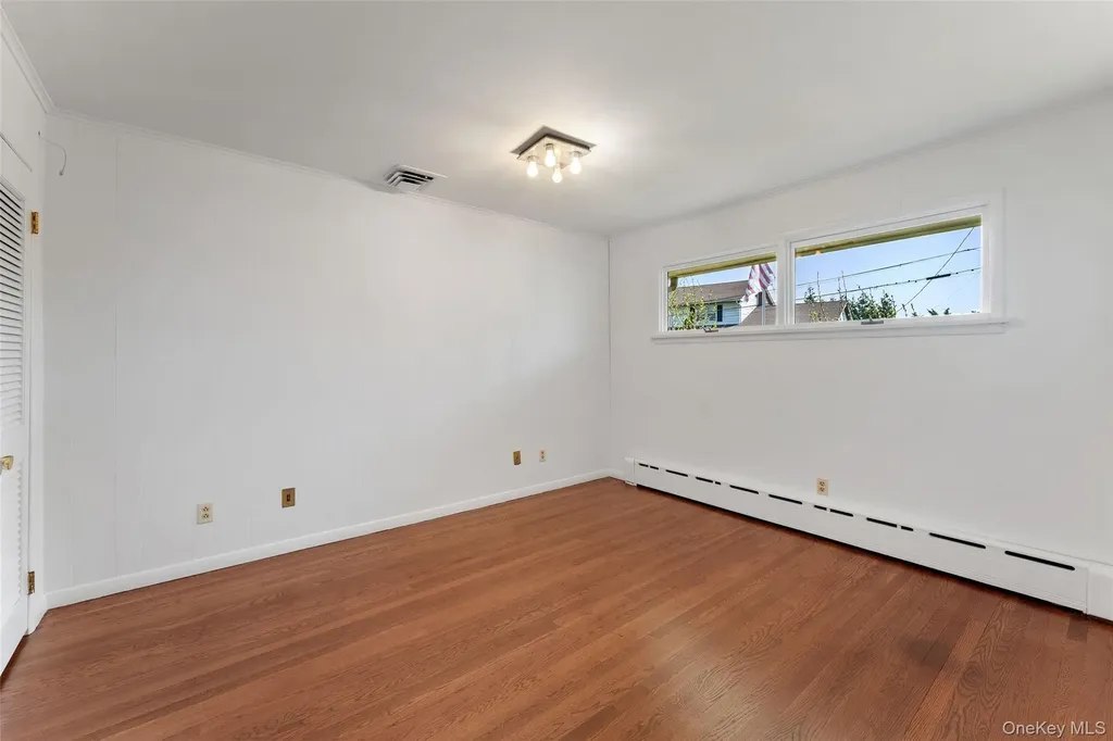 7 Parkway E Yonkers NY 10701