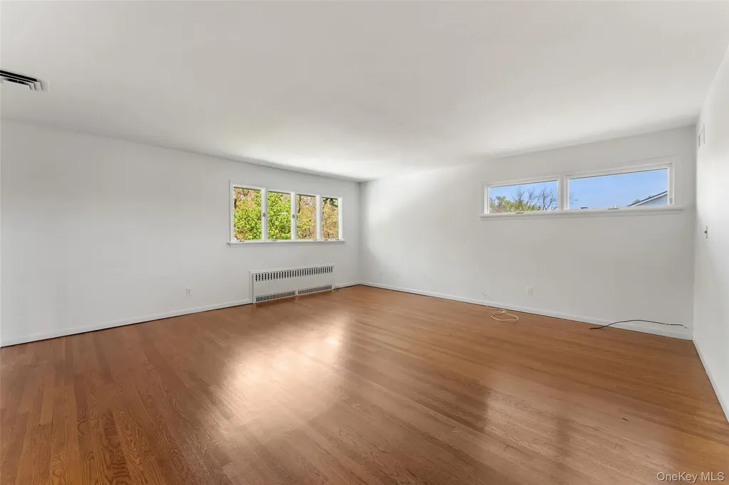 7 Parkway E Yonkers NY 10701