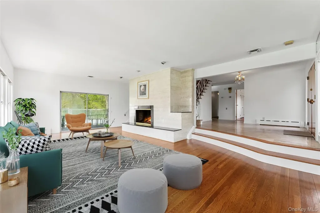 7 Parkway E Yonkers NY 10701