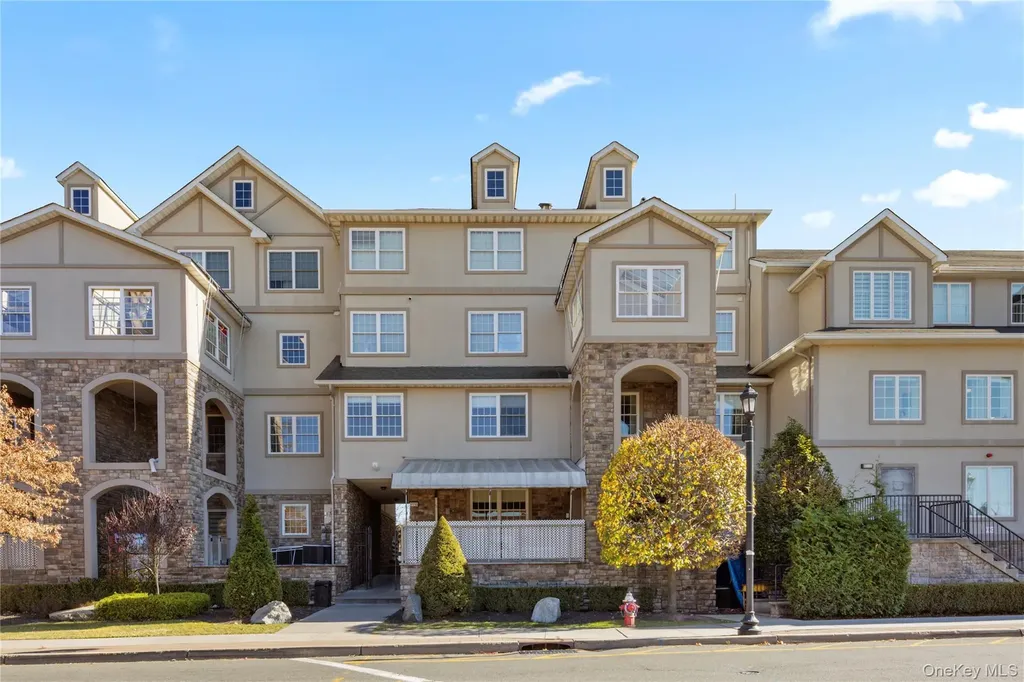 3314 Parkview Drive Spring Valley NY 10977
