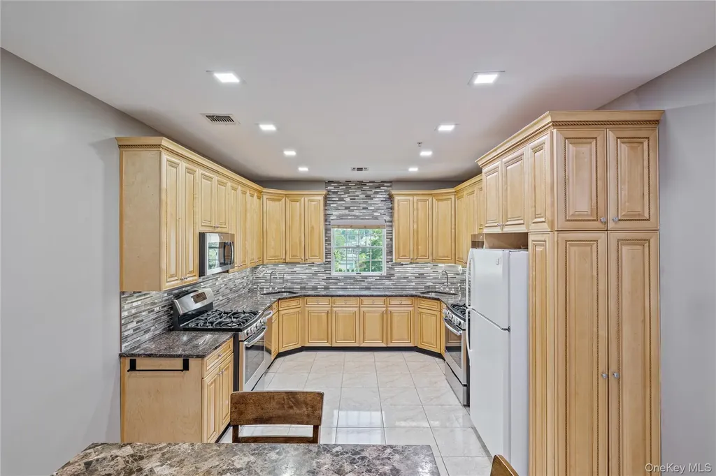 3314 Parkview Drive Spring Valley NY 10977