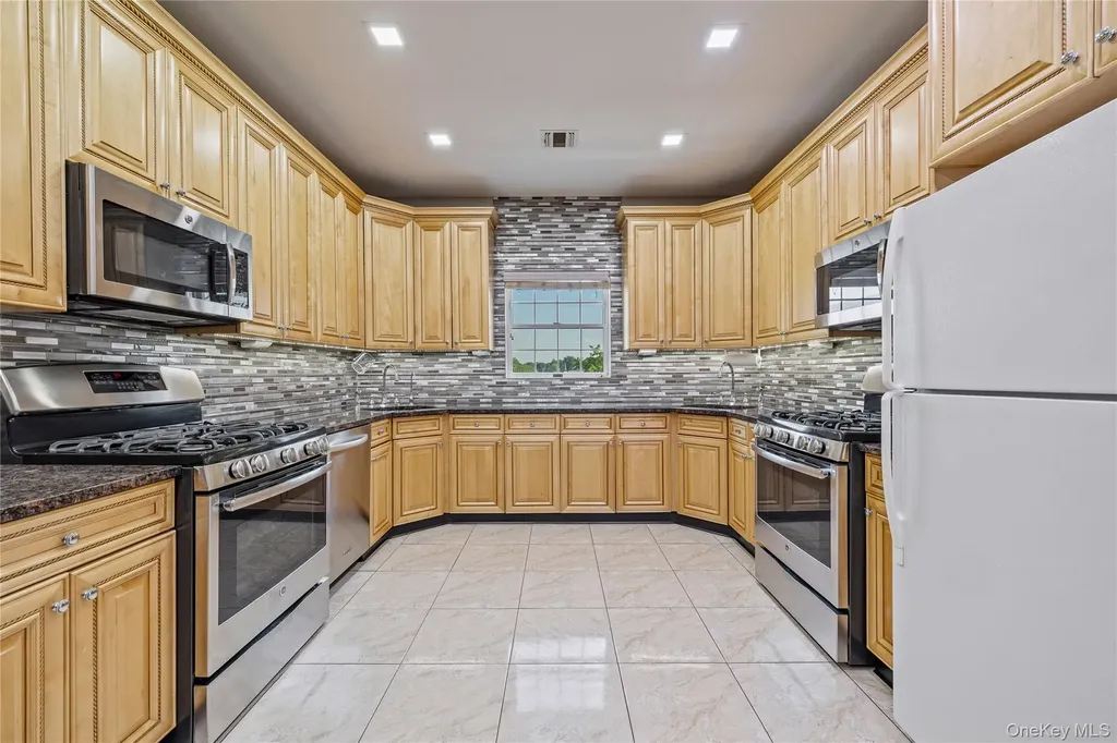 3314 Parkview Drive Spring Valley NY 10977