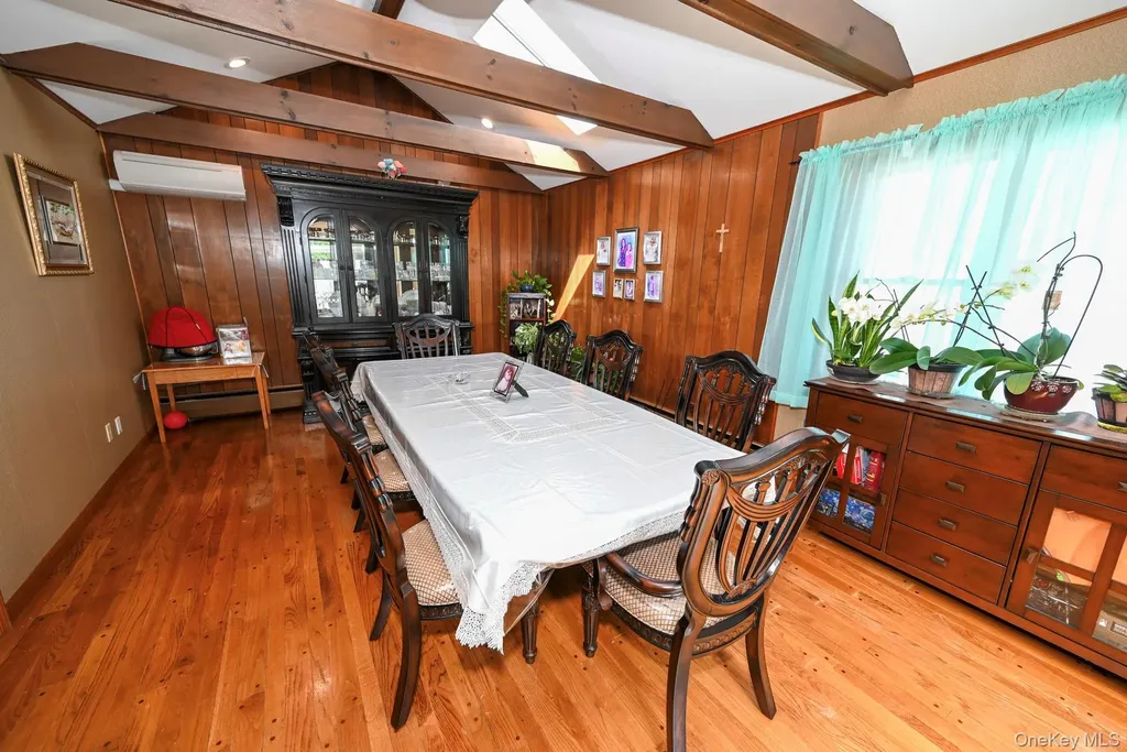582 Western Park Drive West Hempstead NY 11552