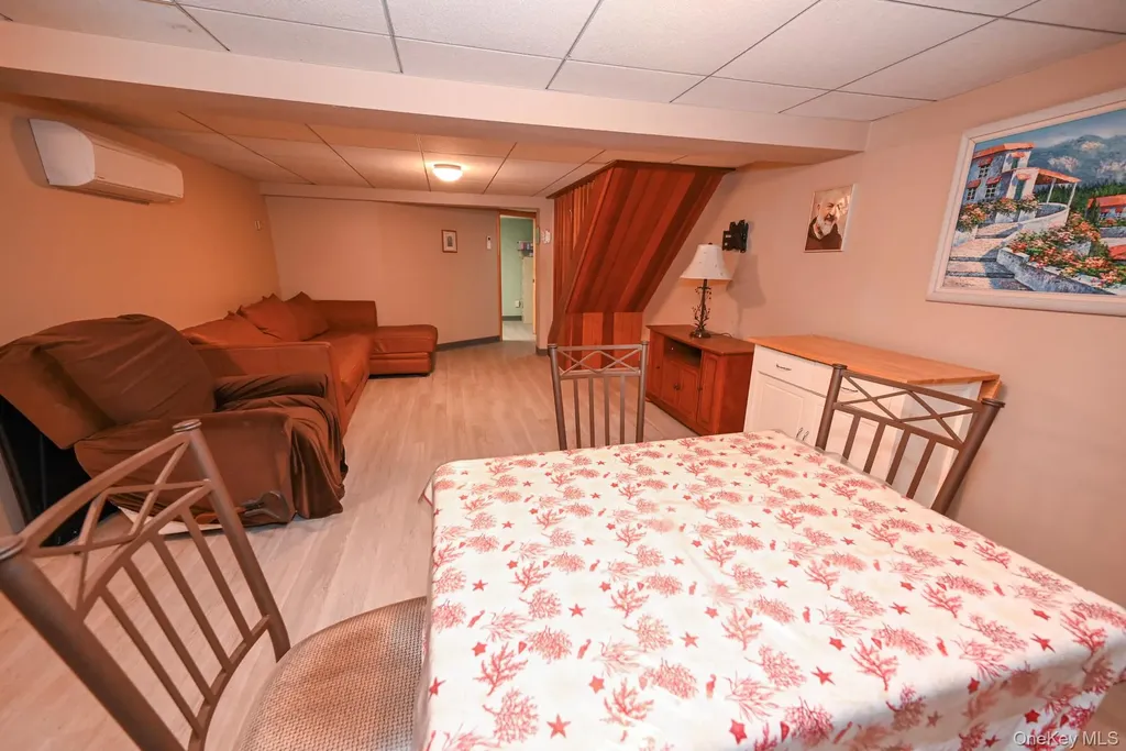 582 Western Park Drive West Hempstead NY 11552