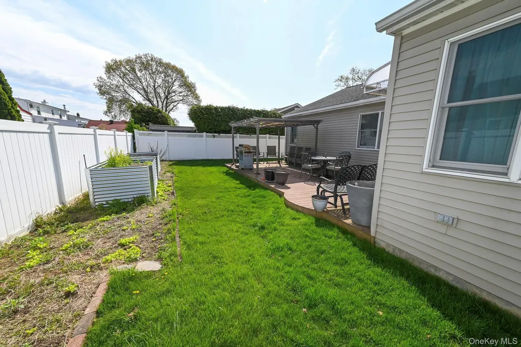 582 Western Park Drive West Hempstead NY 11552