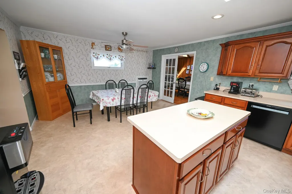 582 Western Park Drive West Hempstead NY 11552