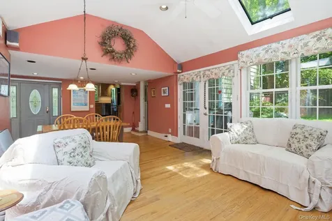2 Turner Drive Chappaqua NY 10514