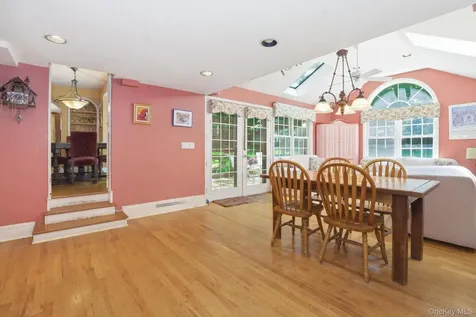 2 Turner Drive Chappaqua NY 10514