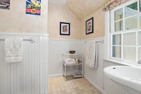 2 Turner Drive Chappaqua NY 10514