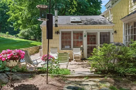2 Turner Drive Chappaqua NY 10514