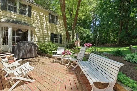 2 Turner Drive Chappaqua NY 10514