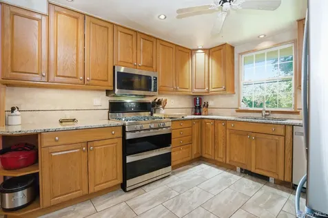 2 Turner Drive Chappaqua NY 10514