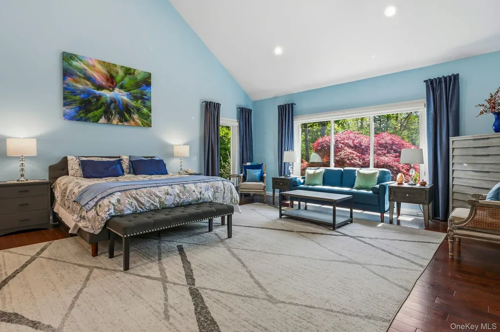10 Fox Meadow Lane Lloyd Harbor NY 11743