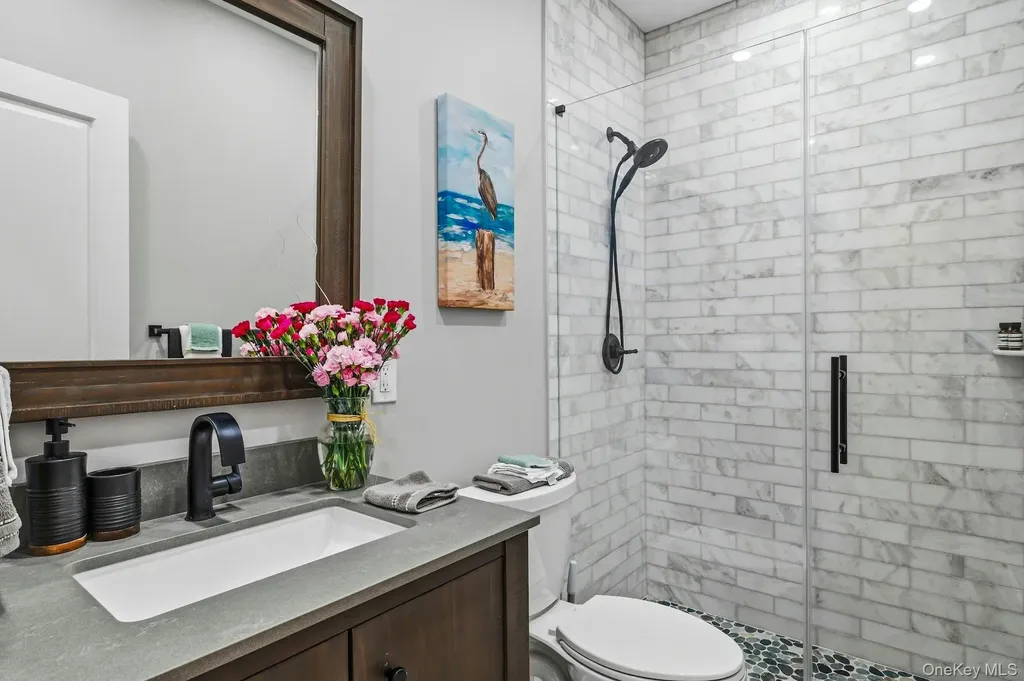 10 Fox Meadow Lane Lloyd Harbor NY 11743