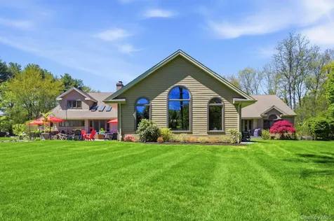 10 Fox Meadow Lane Lloyd Harbor NY 11743