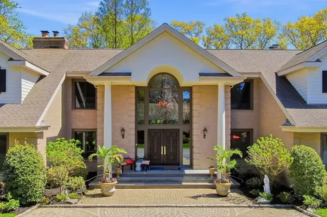 10 Fox Meadow Lane Lloyd Harbor NY 11743