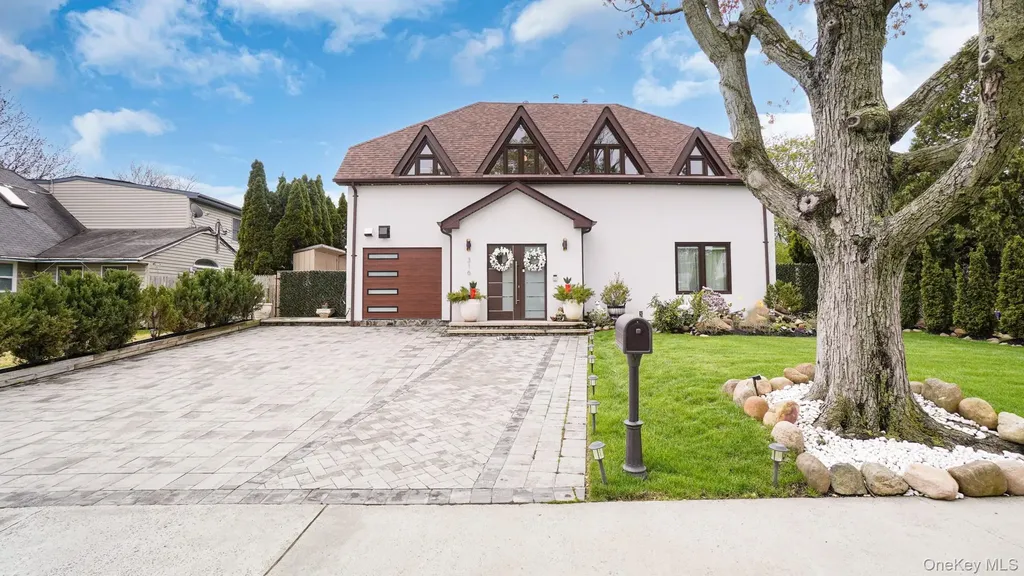 316 Acre Lane Hicksville NY 11801