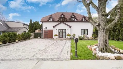 316 Acre Lane Hicksville NY 11801