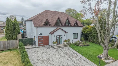 316 Acre Lane Hicksville NY 11801