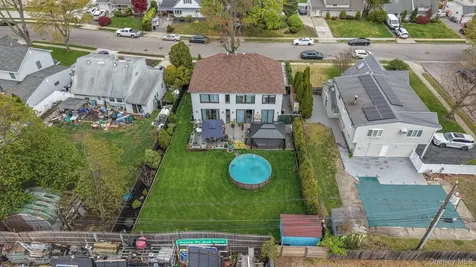316 Acre Lane Hicksville NY 11801