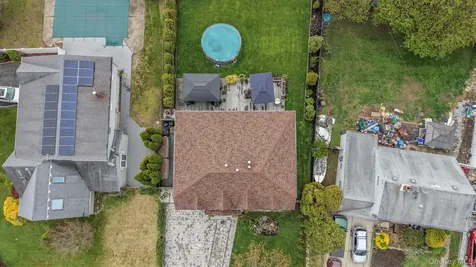316 Acre Lane Hicksville NY 11801