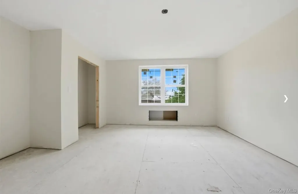 955 E 229th Street Bronx NY 10466