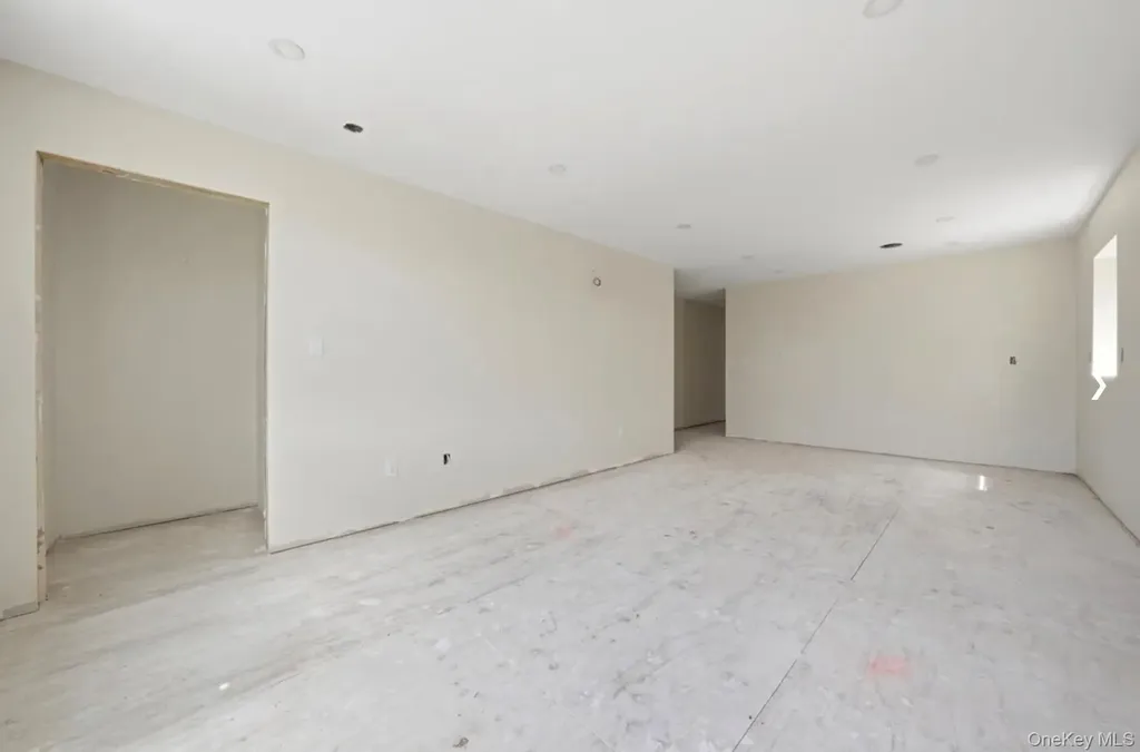 955 E 229th Street Bronx NY 10466