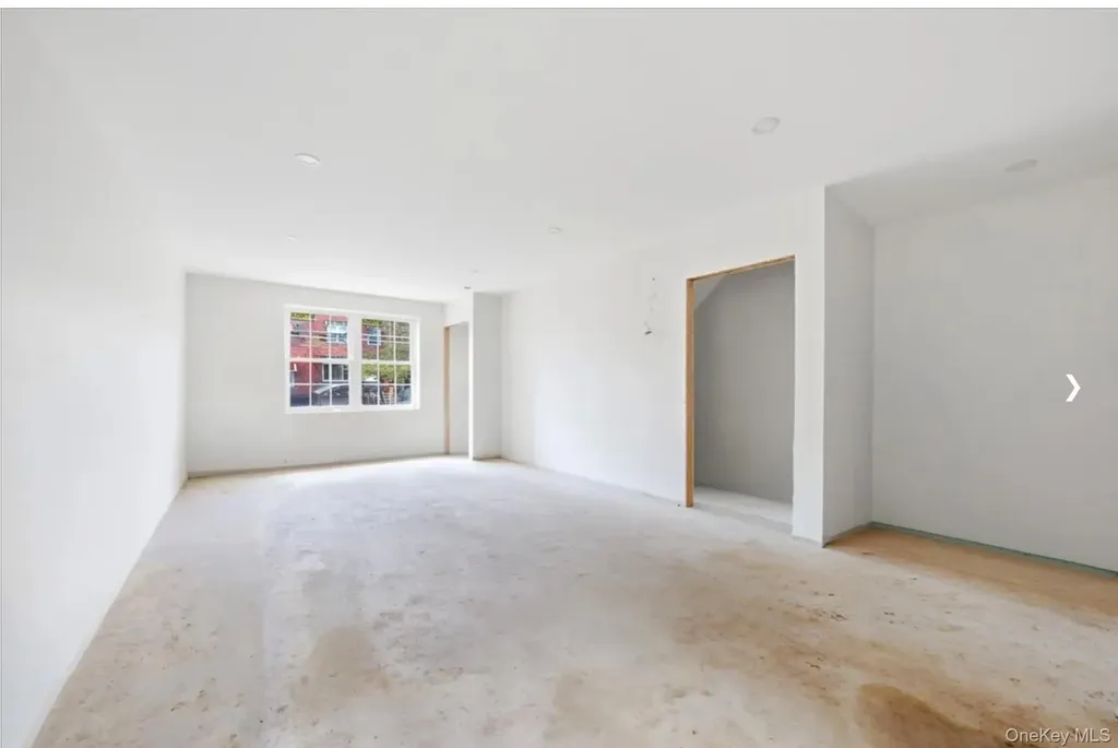955 E 229th Street Bronx NY 10466
