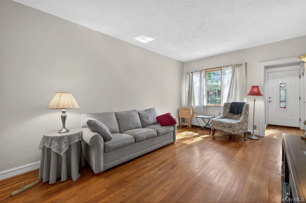 32-30 190th Street Flushing NY 11358