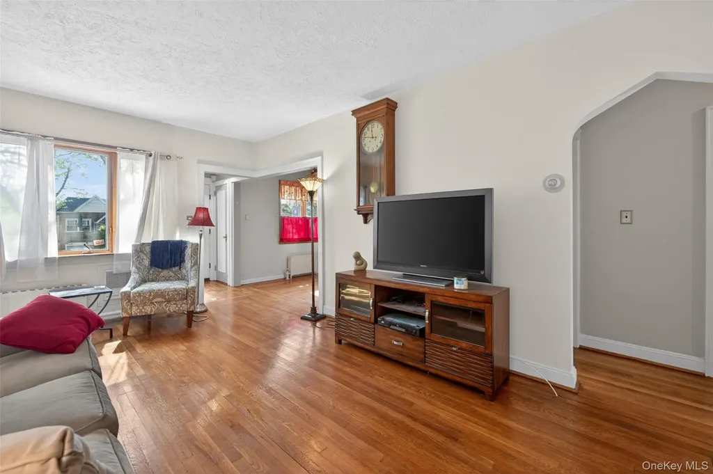32-30 190th Street Flushing NY 11358