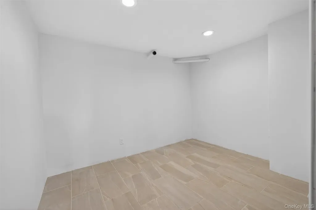 32-30 190th Street Flushing NY 11358
