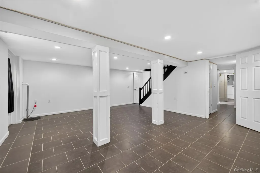 32-30 190th Street Flushing NY 11358