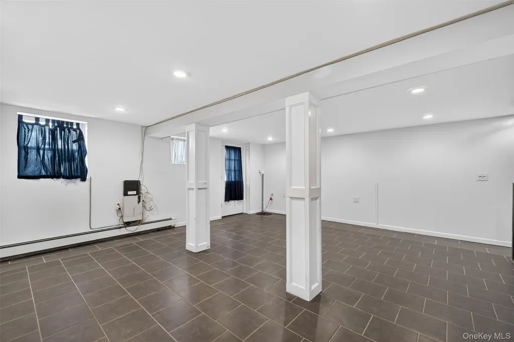 32-30 190th Street Flushing NY 11358