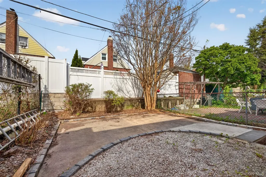 32-30 190th Street Flushing NY 11358