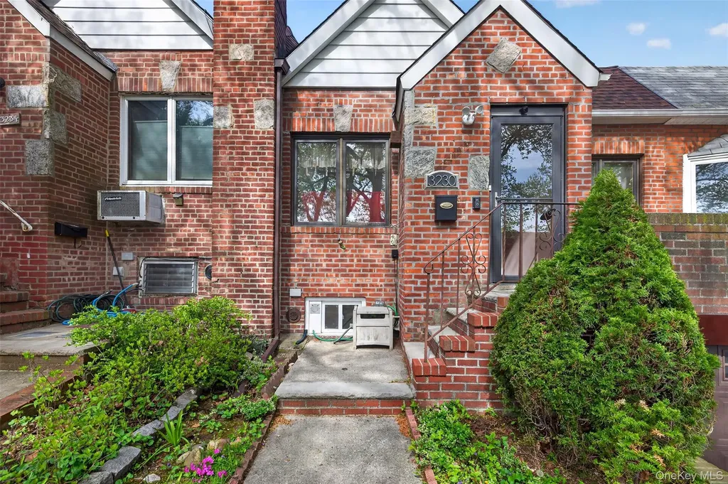 32-30 190th Street Flushing NY 11358