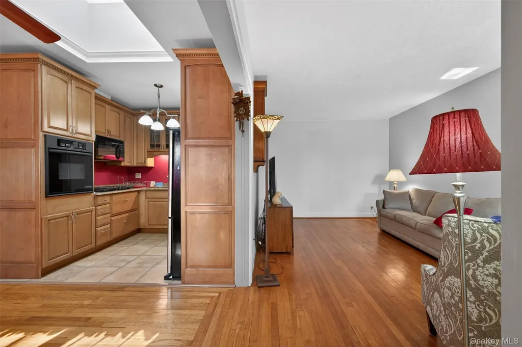32-30 190th Street Flushing NY 11358