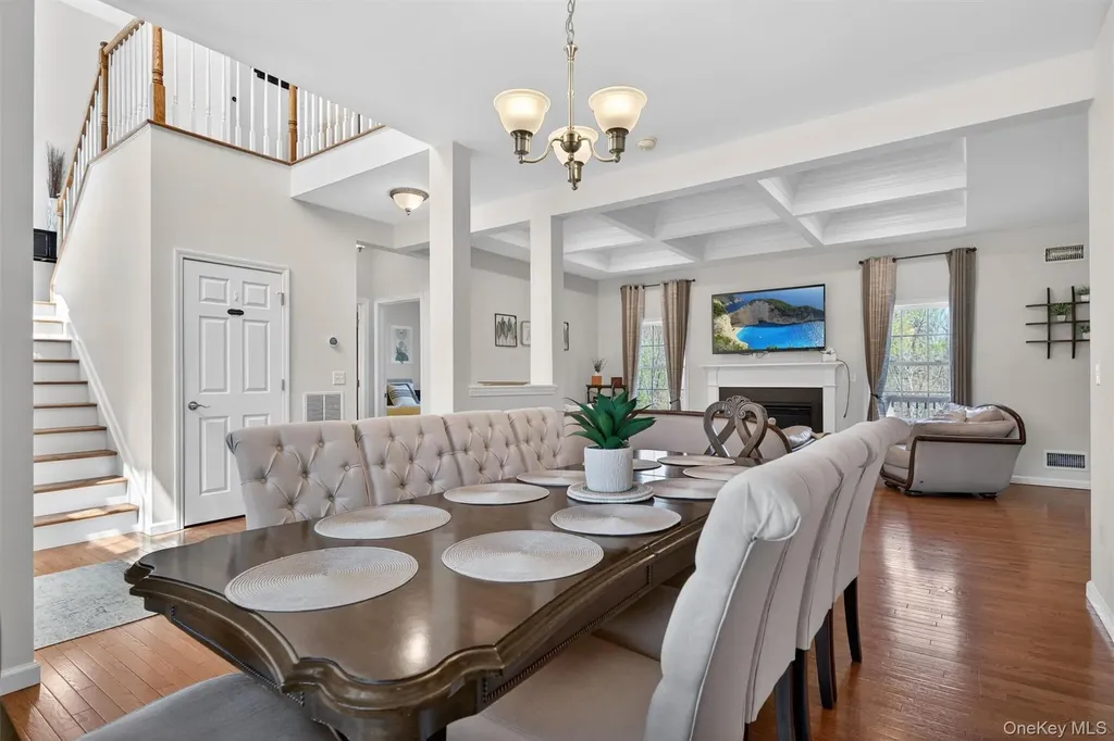 2 Primrose Lane Chester NY 10918