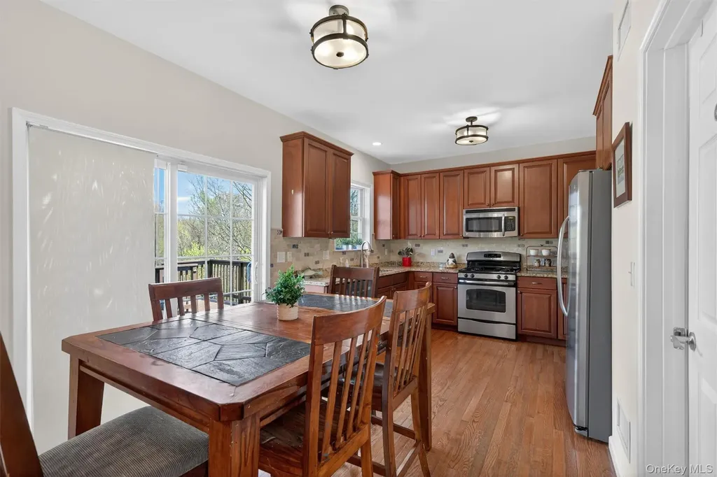2 Primrose Lane Chester NY 10918