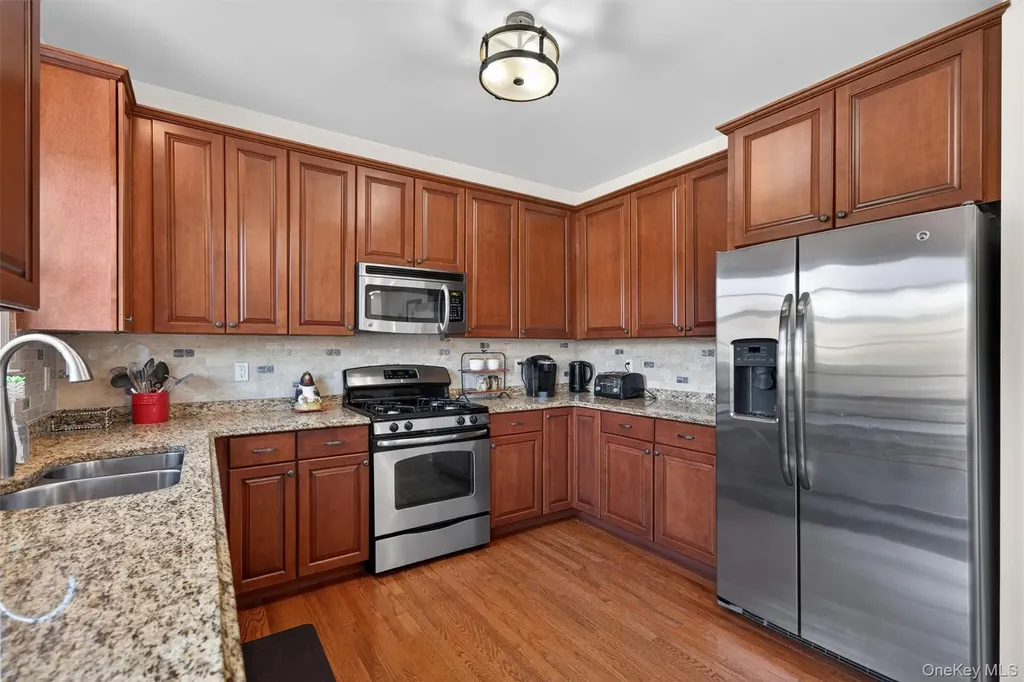 2 Primrose Lane Chester NY 10918