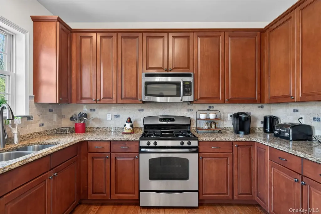 2 Primrose Lane Chester NY 10918