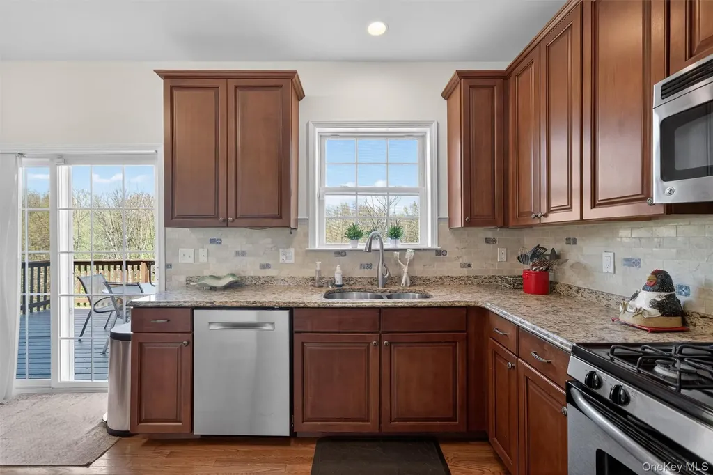 2 Primrose Lane Chester NY 10918