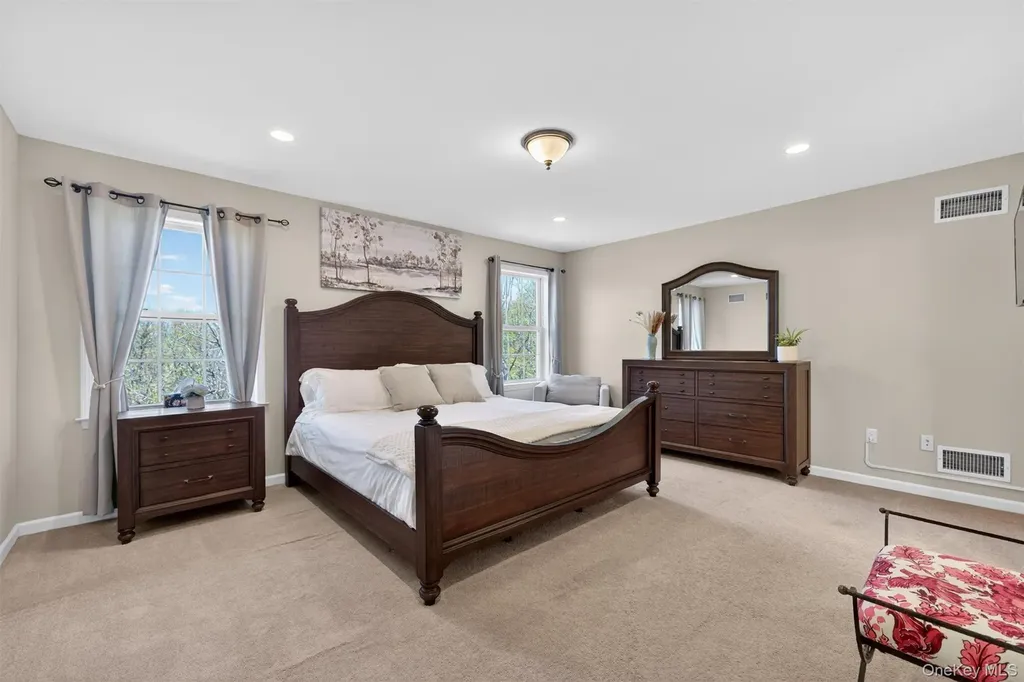2 Primrose Lane Chester NY 10918