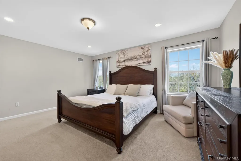 2 Primrose Lane Chester NY 10918