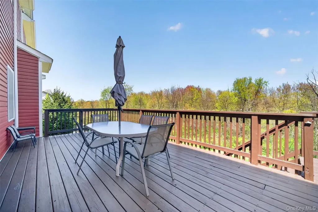 2 Primrose Lane Chester NY 10918
