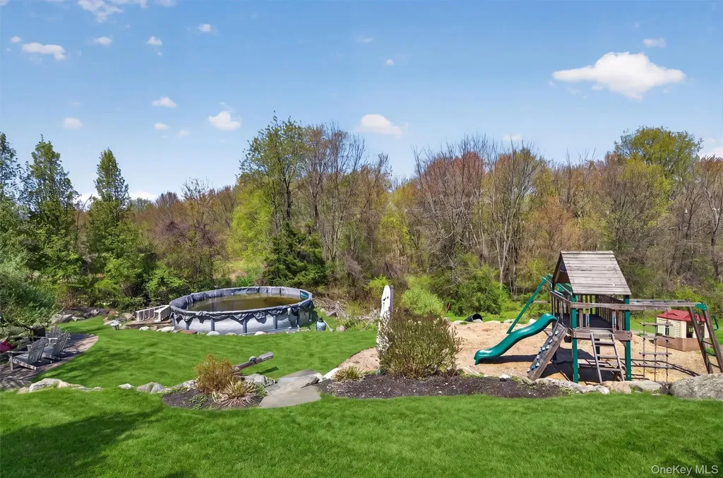 2 Primrose Lane Chester NY 10918