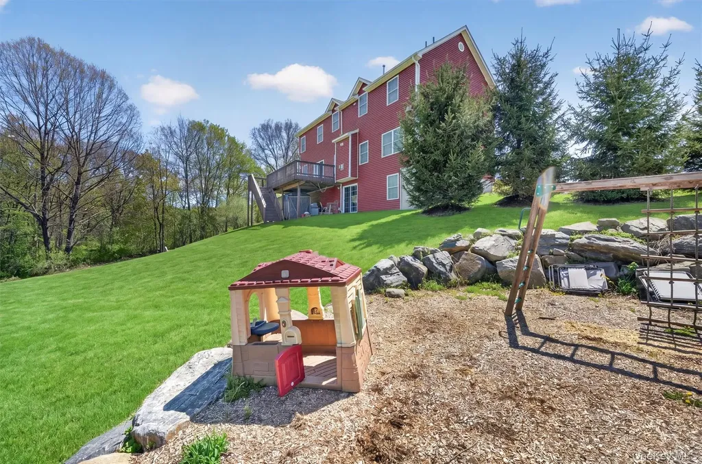 2 Primrose Lane Chester NY 10918